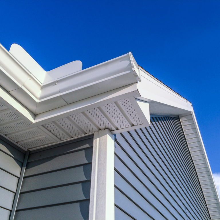Seamless Gutters vs Sectional Gutters: What Willard Homeowners Need to Know